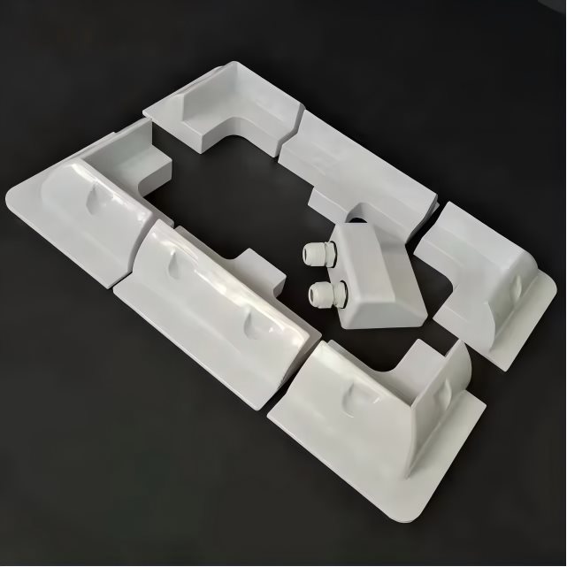 RV & Solar Panel Parts Injection Mold (HYX-035)